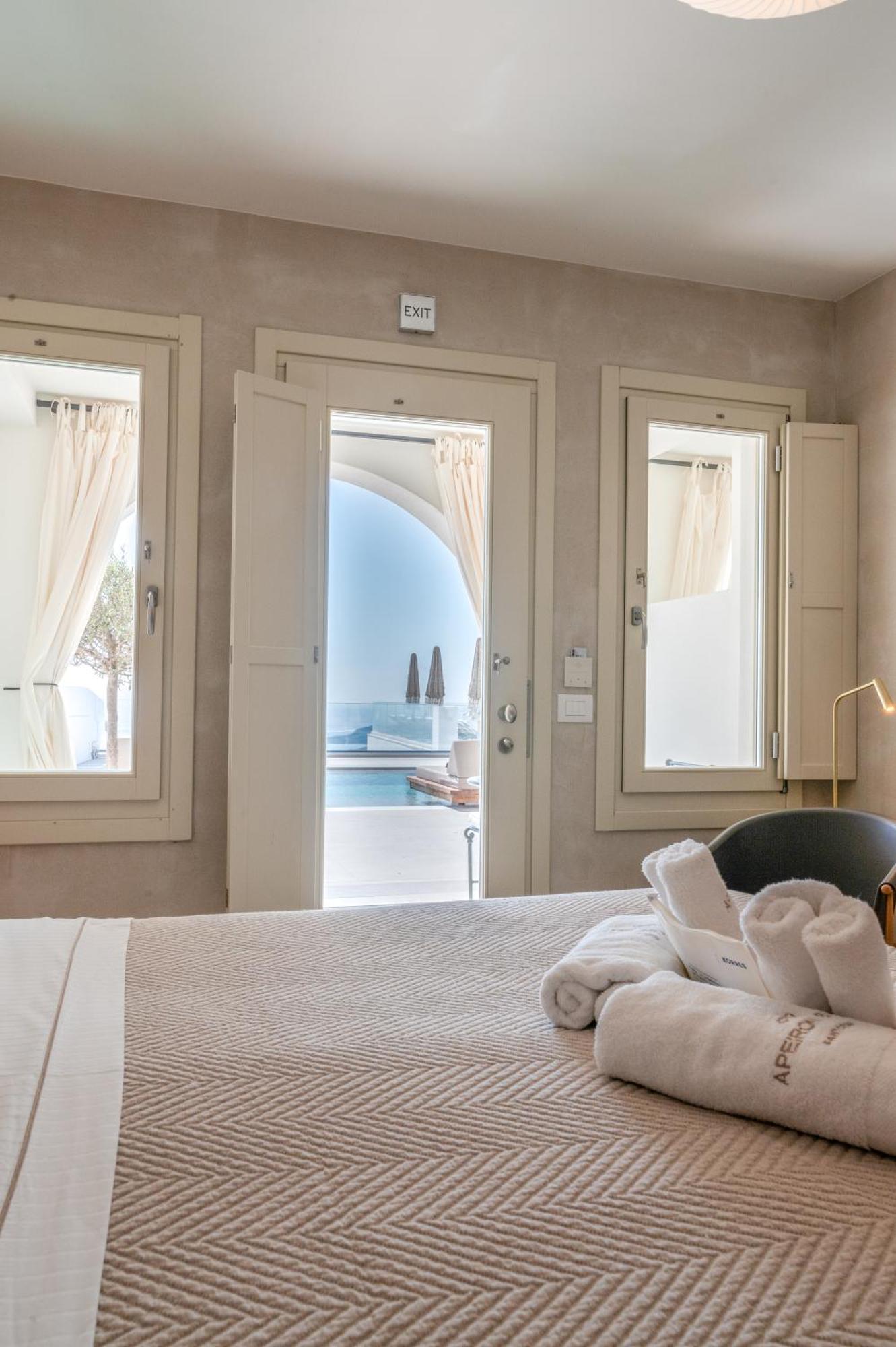 Apeiron Blue Santorini - Sustainable Adults Only 14 Plus Firá Kamer foto